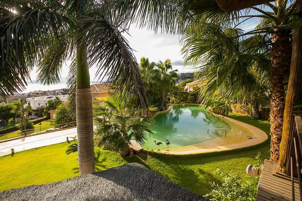 Indonesian Suites Tropical Garden Malaga Villa