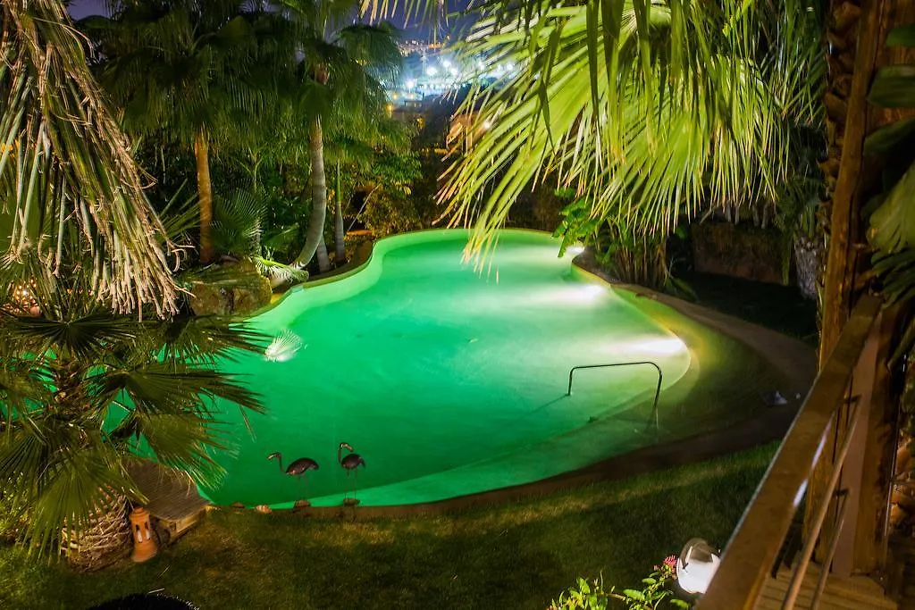 Villa Indonesian Suites Tropical Garden Malaga