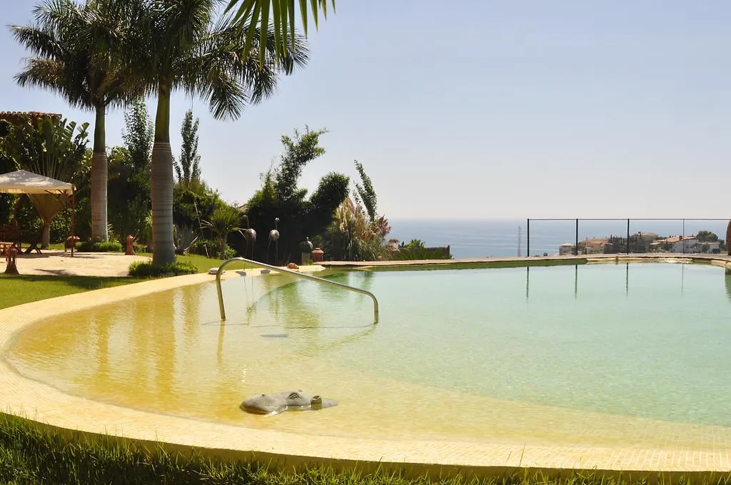 Indonesian Suites Tropical Garden Malaga Villa